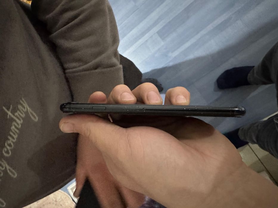 Продам Айфон 7 128гб