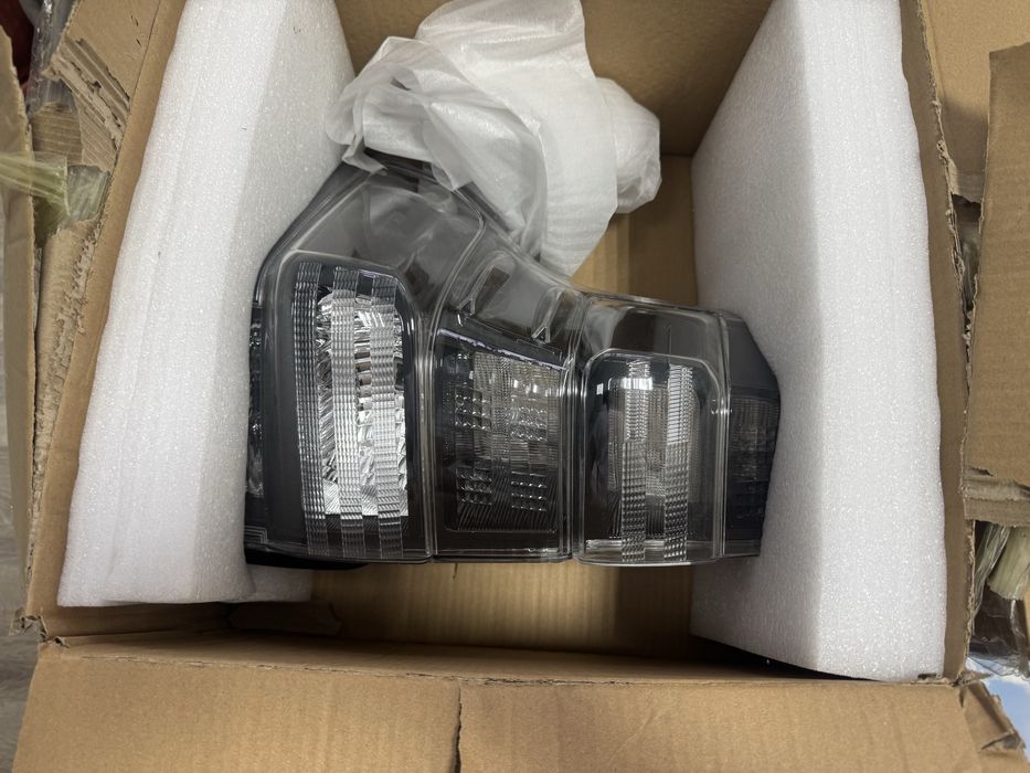 Продам фары фонари прадо 150