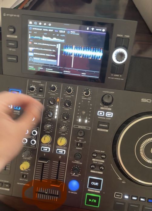 Consola Dj standalone Denon sc live 2