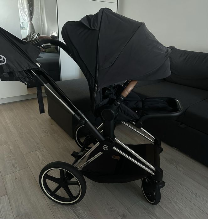 Cybex Priam 4 + чадърче и дъждобран на марката