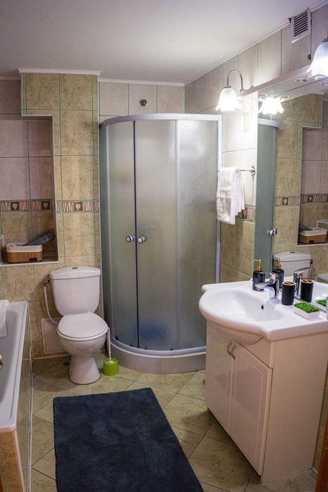 Inchiriez apartament pe termen lung sau in regim hotelier
