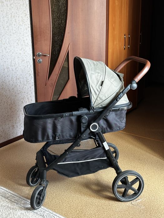 Продам коляску (Tomix) всесезонная