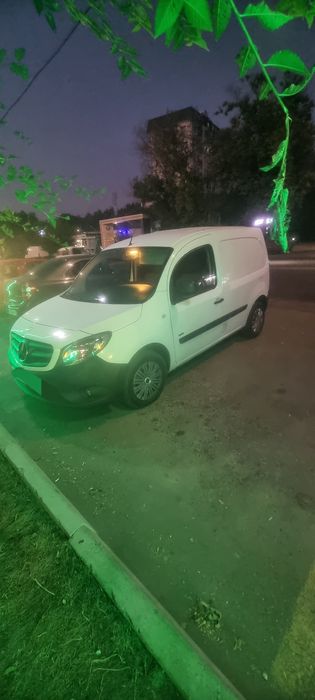 Срочно продаётся автомобиль