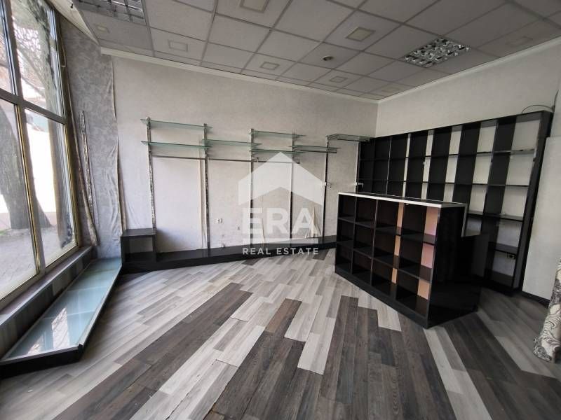 Търговско помещение център гр. Хасково