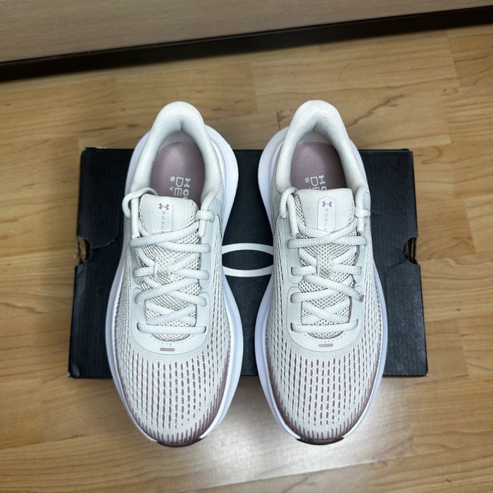 Оригинал Under Armour женские кроссовки