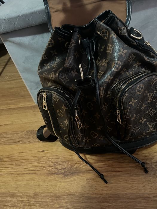 Раница уникална .