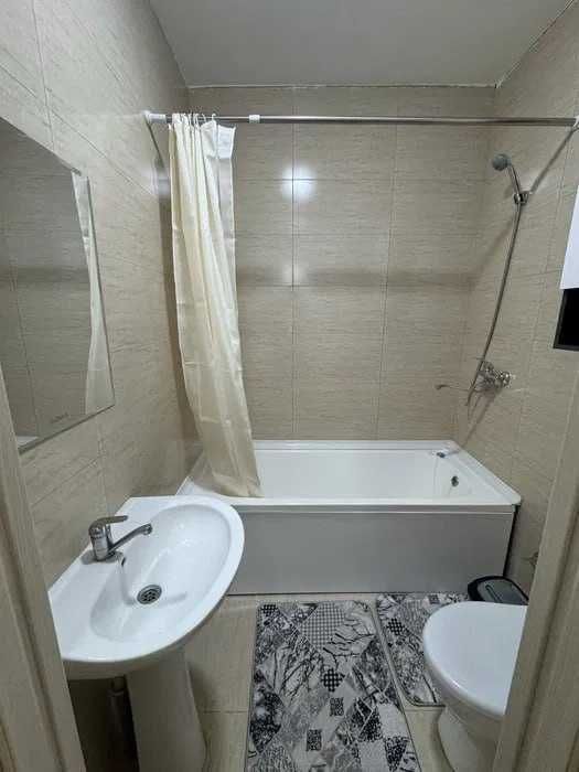 Bodomzor metro 5 daqiqa uzoqlikda arenda