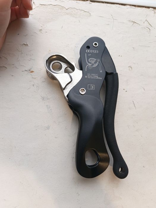 Продам спусковое устройство