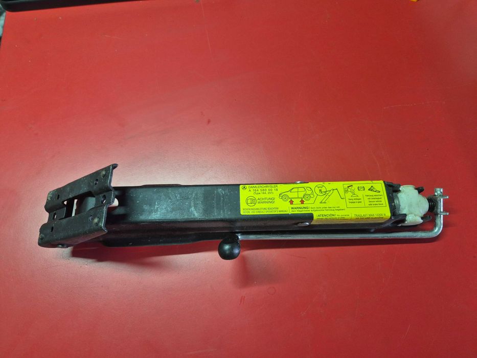 Cric AUTO SUV - Original OEM Mercedes ML W164 GL Gle - Stare Impecabila COD A1645800018