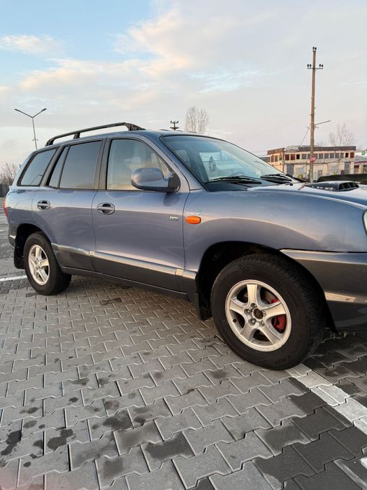 Vând Hyundai Santa Fe
