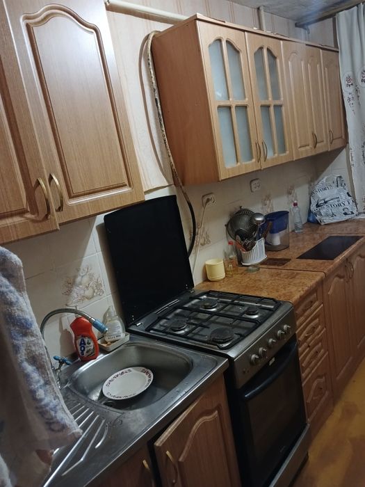 Продам кухню, шкафы