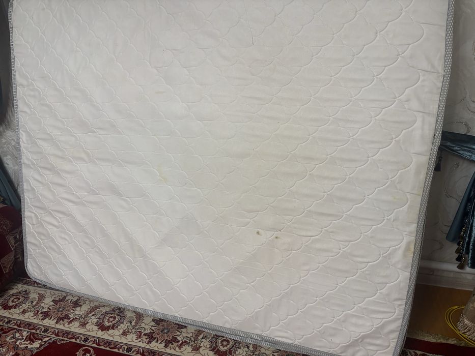 Продам матрас б/у