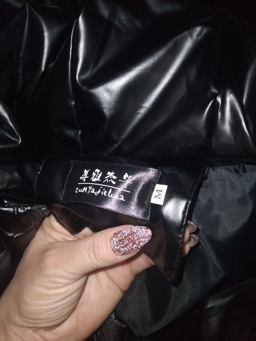 Куртка  осень-зима новая.