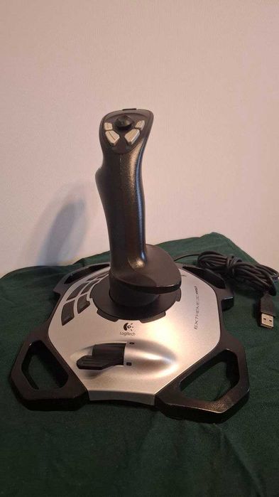 Joystick Logitech Extreme 3D Pro - Stare Perfectă / Pentru PC