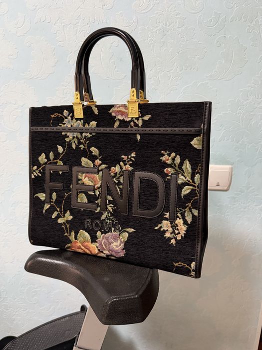 Женская сумка fendi