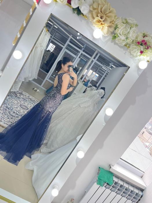 Вечернее платья в отличном состоянии