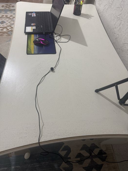 Стол. Себестоимость 250 тыс ……..