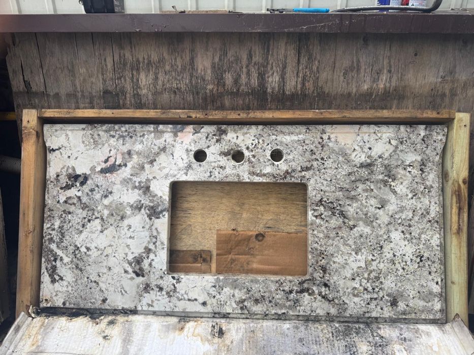 Blat granit + chiuveta si baterie noi - import SUA