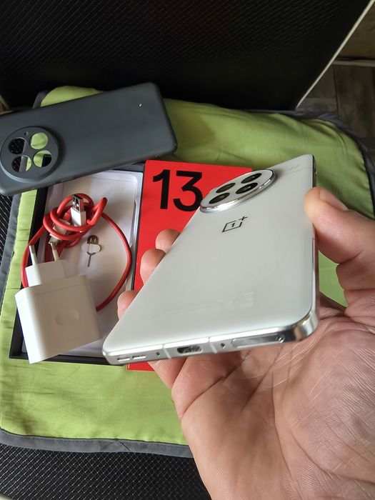 Oneplus 13 16/512 GB liber retea culoare alb super telefon