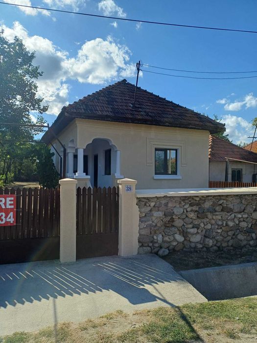 Casa 75 mp + teren 1000 mp, toate utilitatile- Lelesti, Gorj
