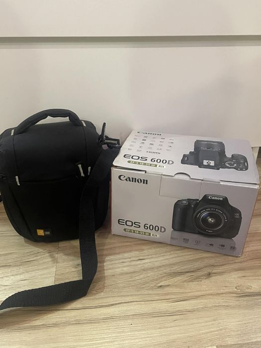 Фотоапарат Canon 600 D
