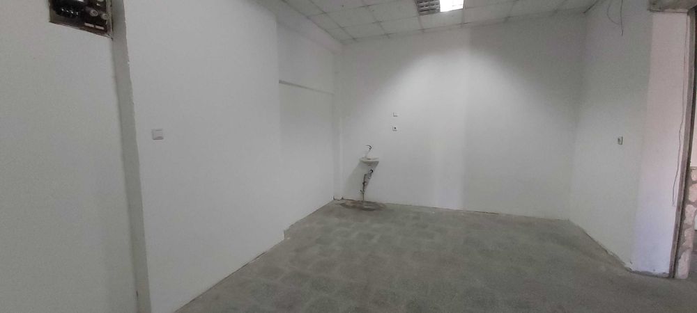 Дава се под наем Склад в Пловдив, Гагарин - 84 кв.м за 280.5 € - Снимка #2