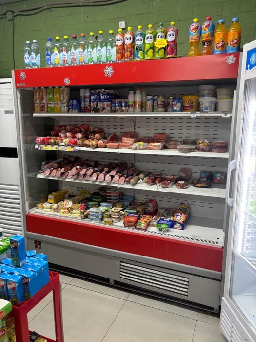 Продам холодильник витринный