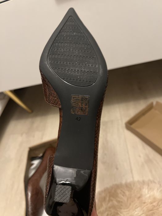 Туфли женски новые продам