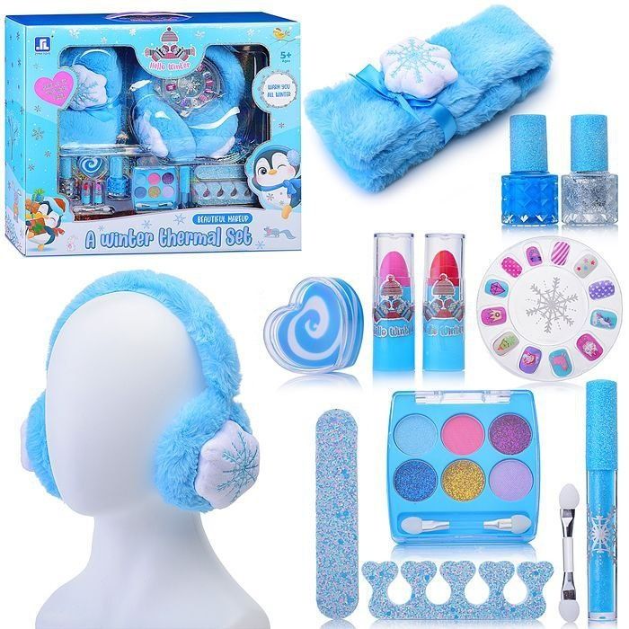 Огромный выбор разной  косметики для девочек