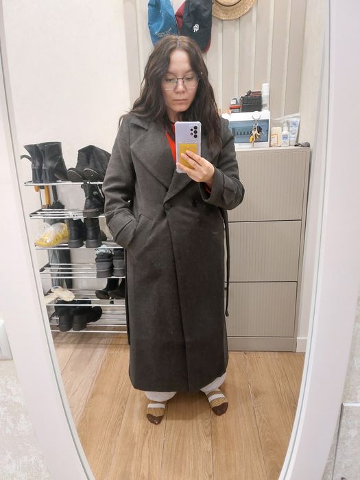 Продам новое пальто на весна/осень