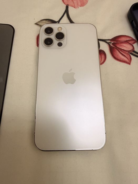 Iphone 12 Pro alb128GB-75%baterie