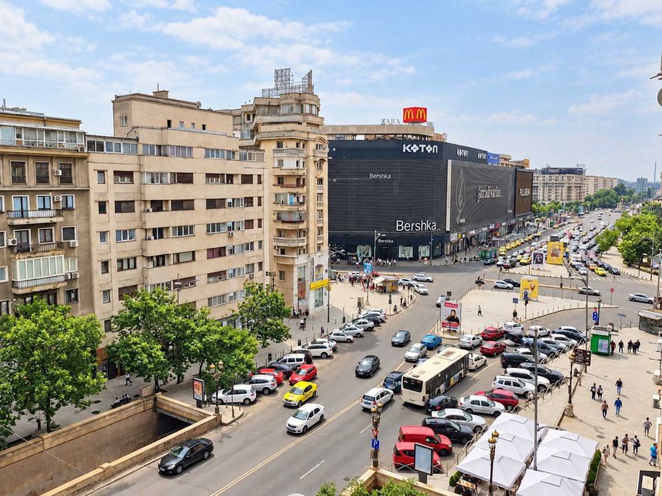 Proprietar | 2 camere, aprox. 50 m² | Unirii–Centrul Istoric | Balcon, două lifturi