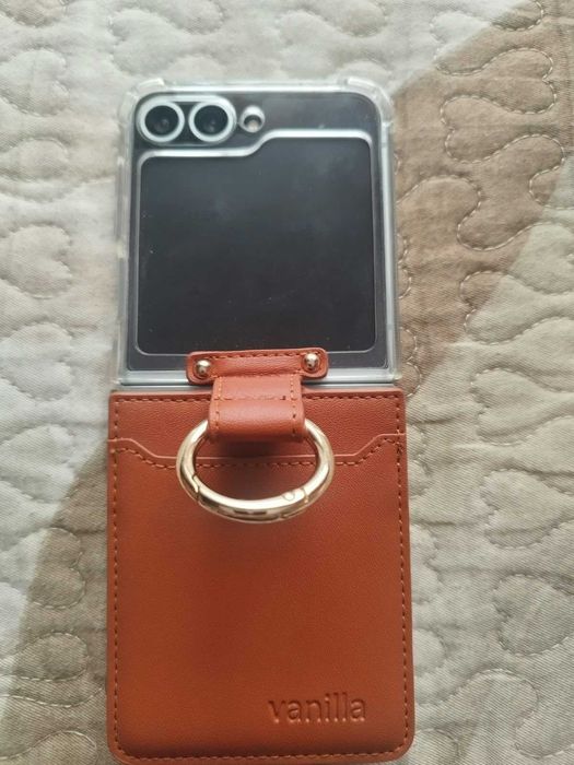 Продам Samsung Z Flip6 12/512 gb