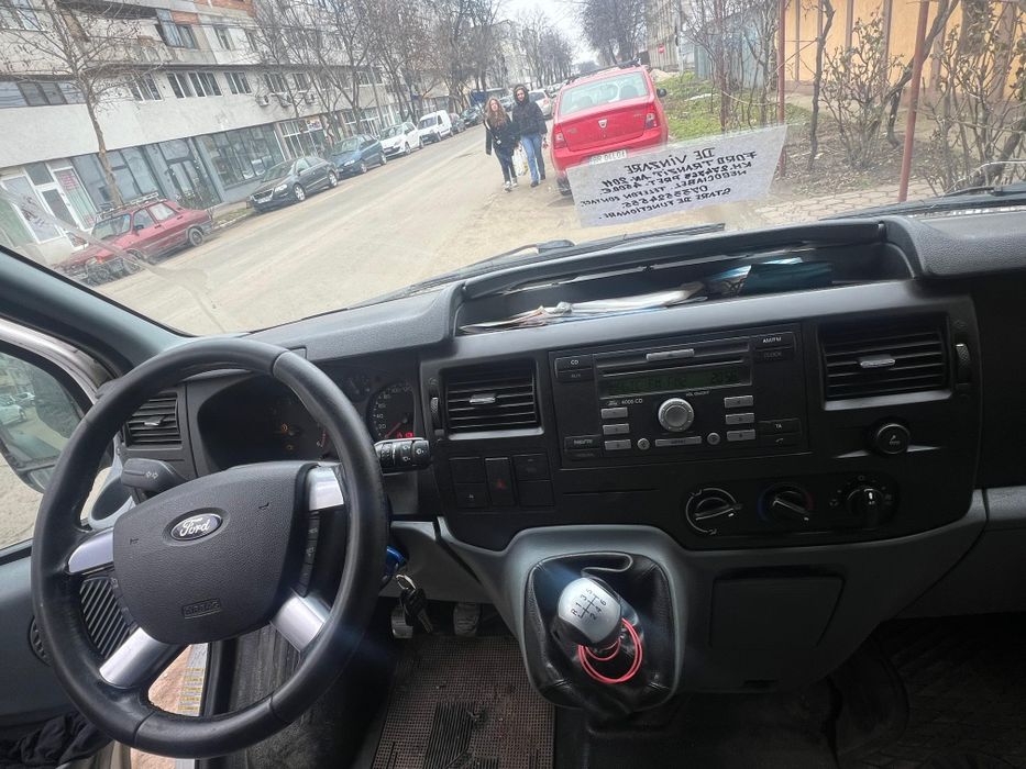 Vând Ford Transit lung