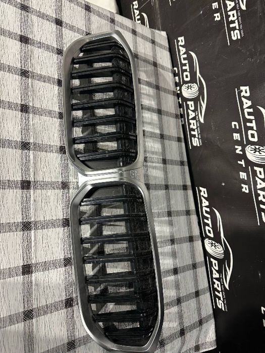 Grila centrala bara fata BMW G20 Seria 3 Lci
