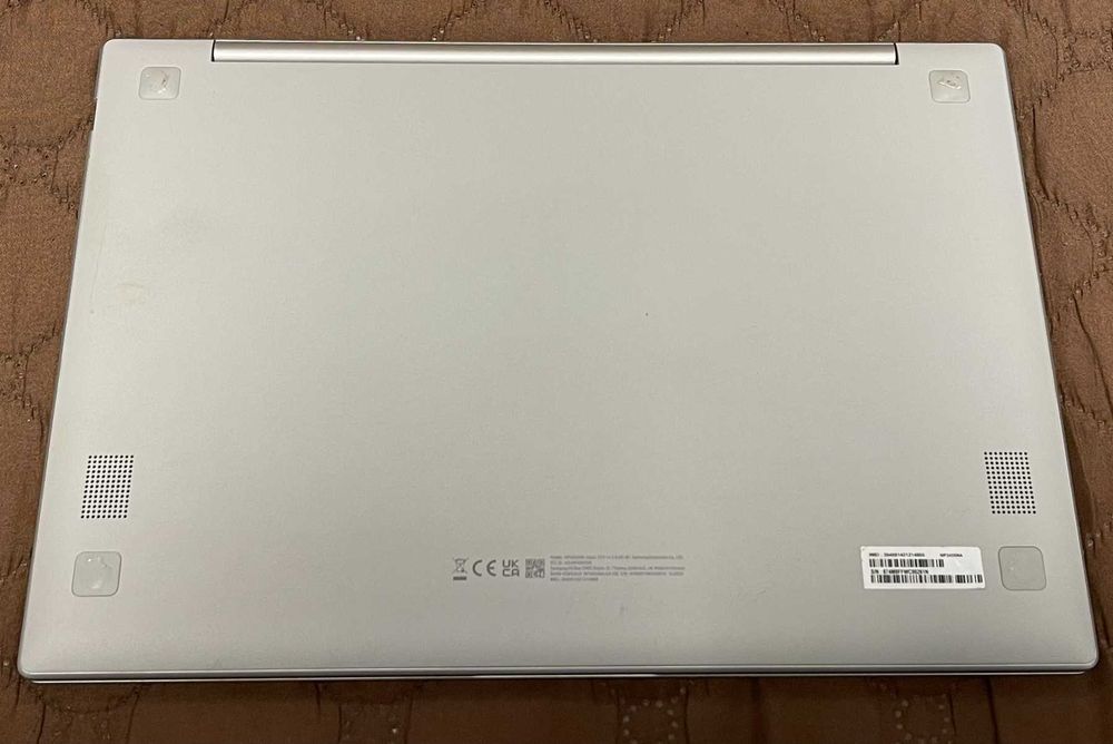 Лаптоп Samsung Galaxy Book 2