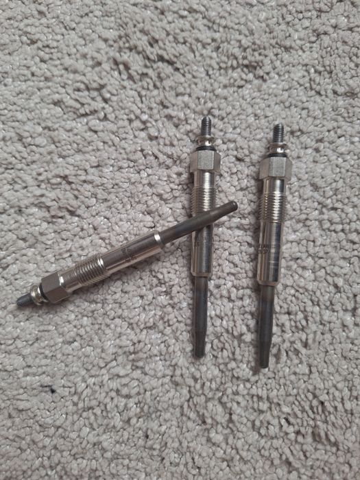 Нови подгревни свещи за Ситроен Ксара Пикасо 2.0HDI Citroen