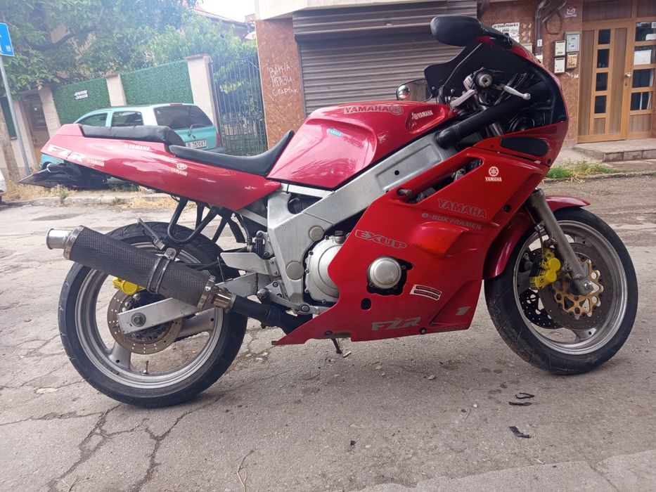 YAMAHA FZR 600  e box frame