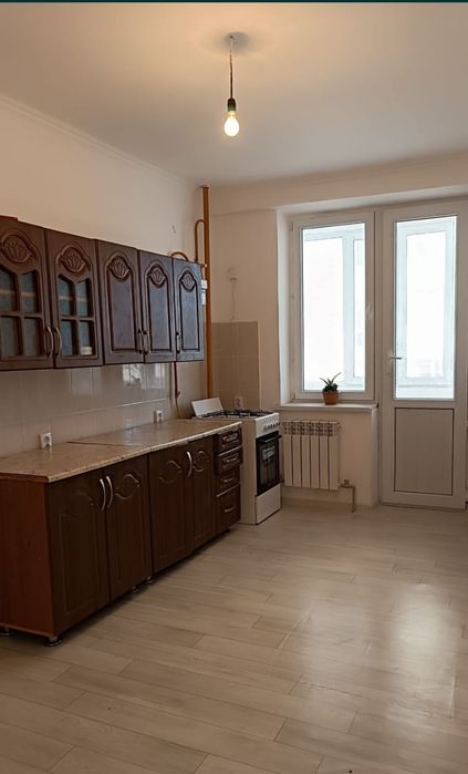 Екі бөлмелі пәтер жалға беріледі. Тұран 2, 2 қабатта