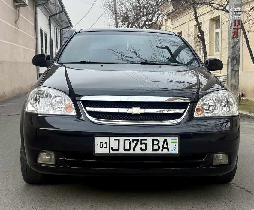 Lasetti 1 pozitsiya 118.000 km yurgan benzinda