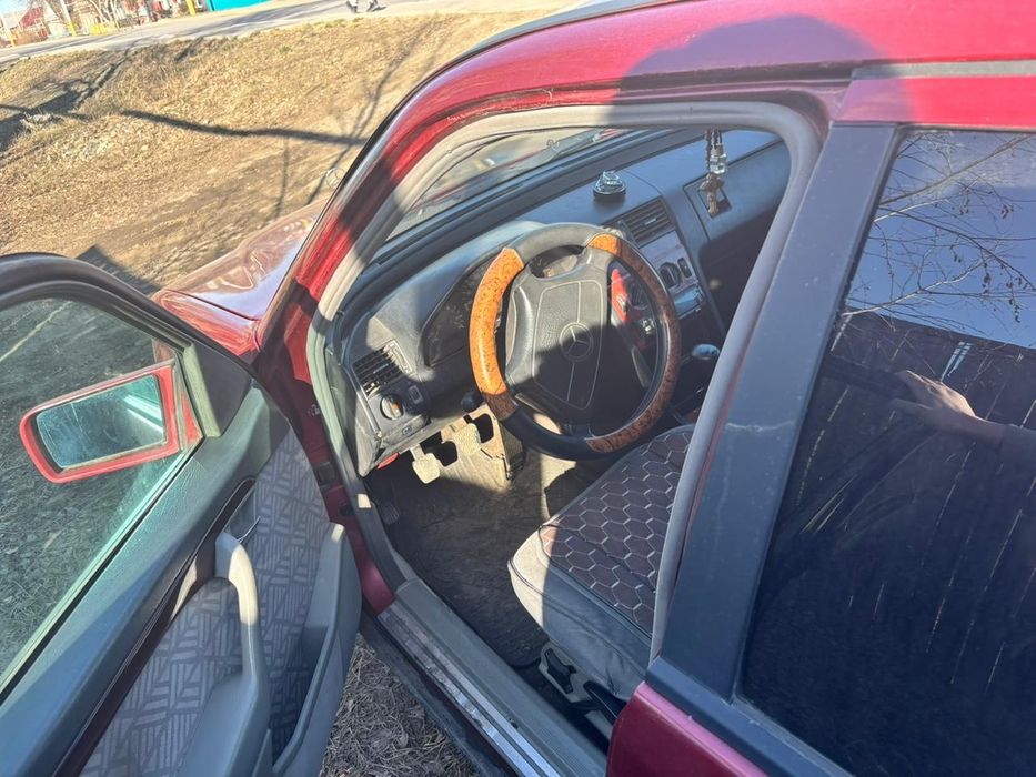 Продам Мерс с 180