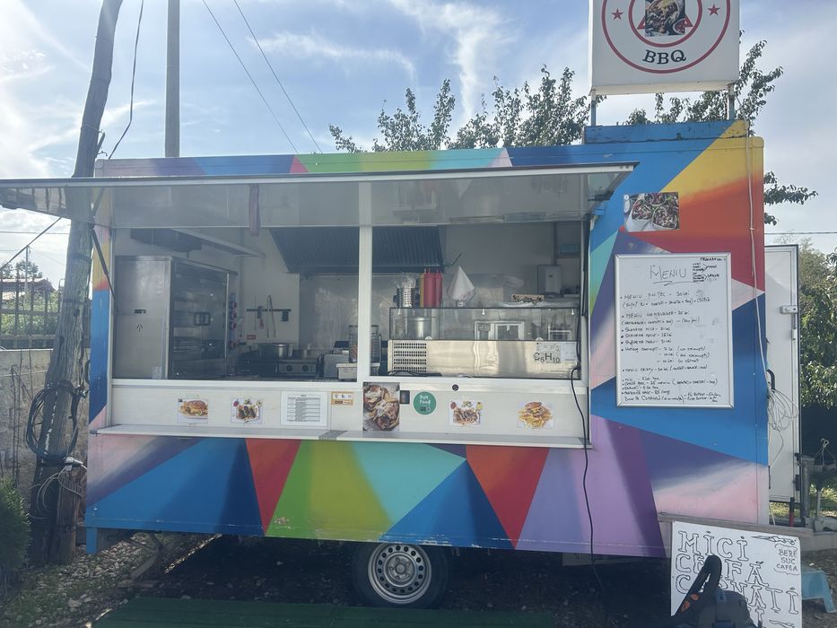 OFERTA Vand rulota fast food complet utilata.