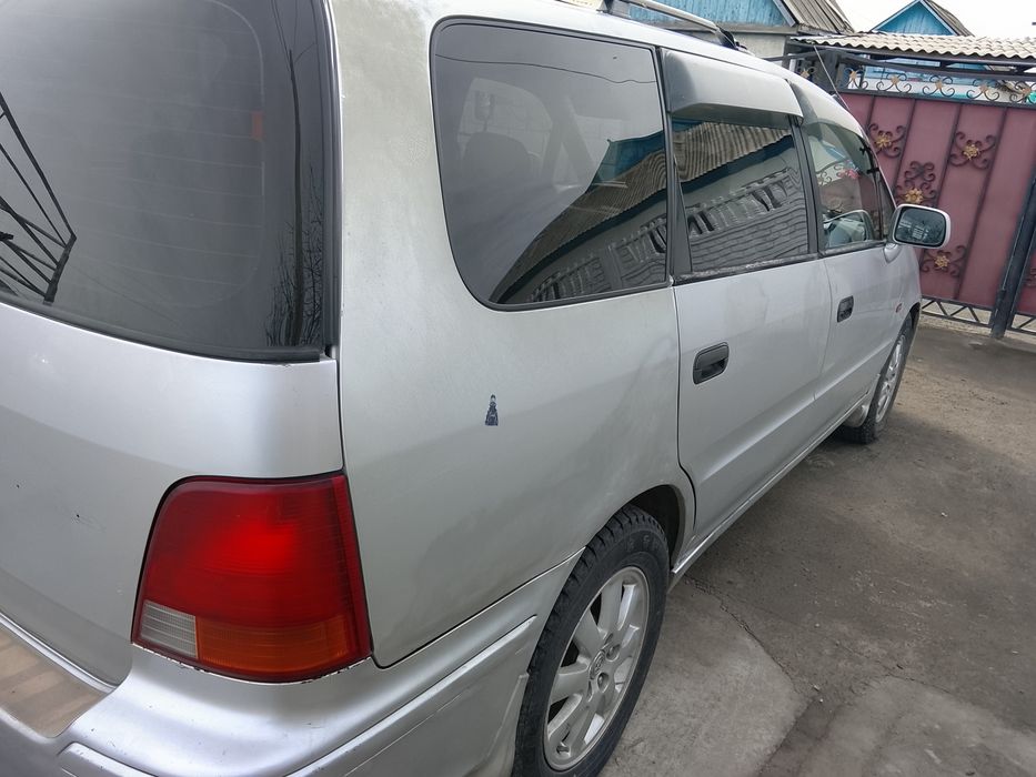 Продам Хонда одисей 96г.ц2.6