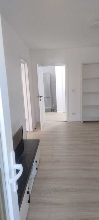 Apartament cu 2 camere de închiriat – renovat recent