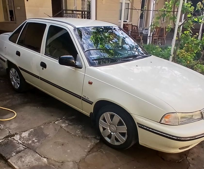 Nexia Daewoo sotiladi