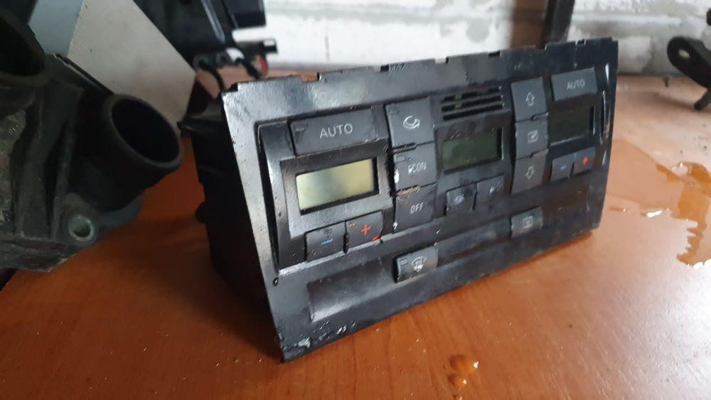 Panou climatronic audi a 4
