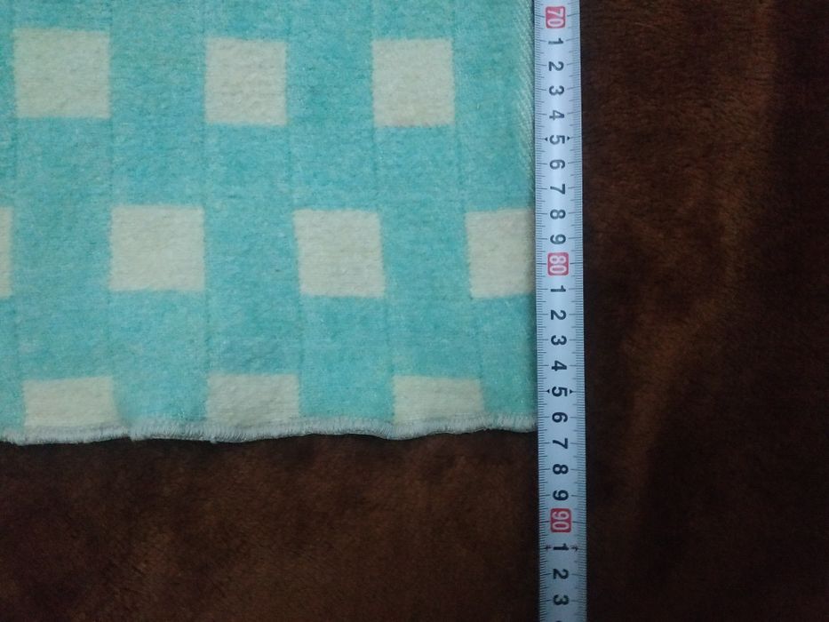 Шерстяное детское одеяло.