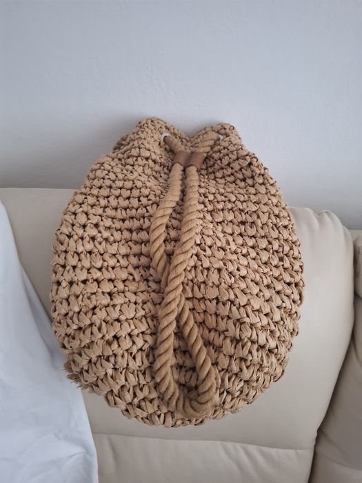 Vând geanta louis vuitton