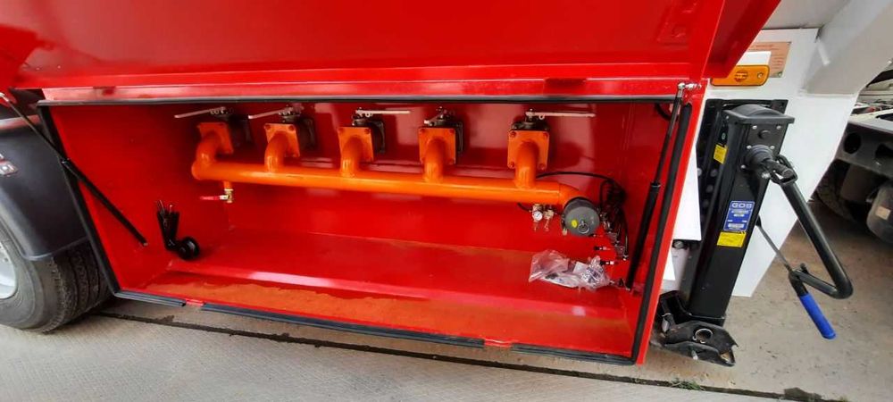 Полуприцеп Бензовоз Krantas 40 куб.м 5 Отсек Benzavoz! в Наличии!!!