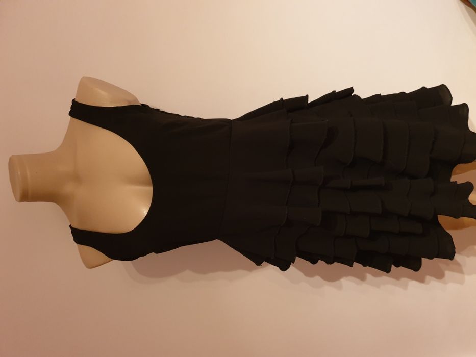 Vand rochie ocazie